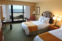 Hilton Head Marriott Resort & Spa double bed guest room
