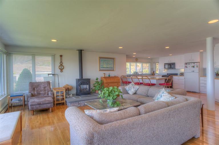 166 Bay Shore Rd, Hyannis, MA 02601 - Photo 15