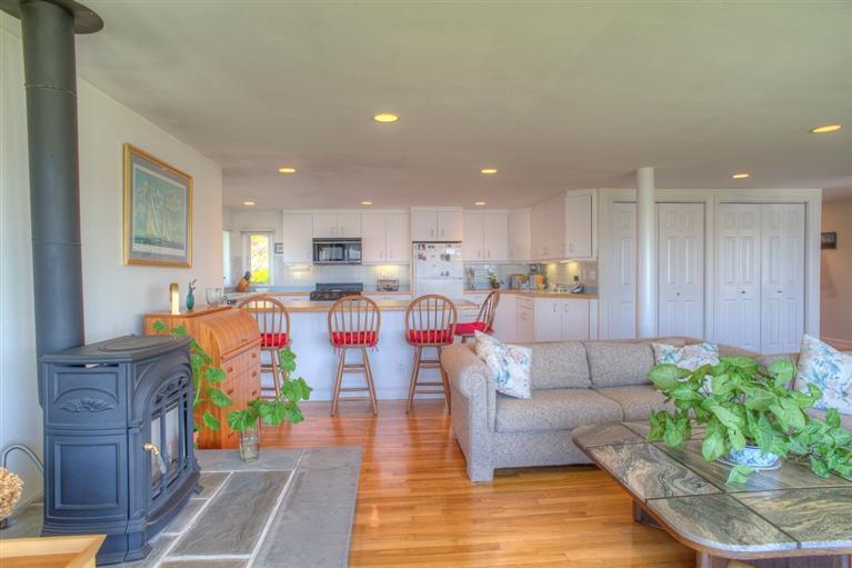 166 Bay Shore Rd, Hyannis, MA 02601 - Photo 16