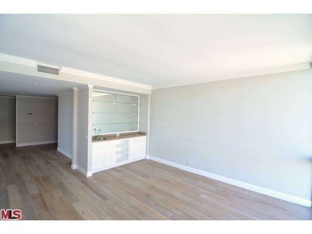 211 South SPALDING Drive, Beverly Hills, CA 90212 - Photo 11
