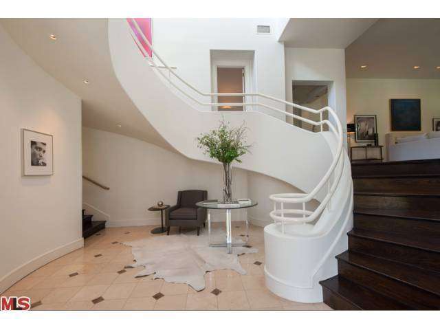 2539 BENEDICT CANYON Drive, Beverly Hills, CA 90210 - Photo 2