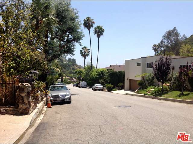 2211 SAN YSIDRO Drive, Beverly Hills, CA 90210 - Photo 27