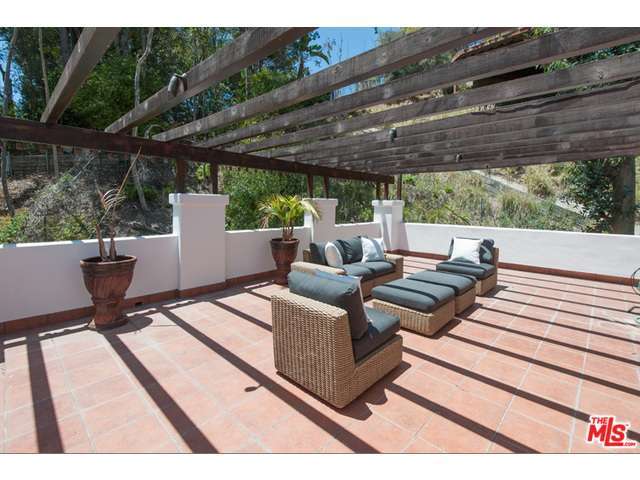 1328 BEVERLY GROVE Place, Beverly Hills, CA 90210 - Photo 23