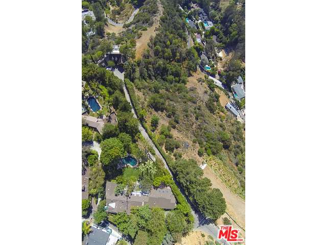 2545 BOWMONT Drive, Beverly Hills, CA 90210 - Photo 30