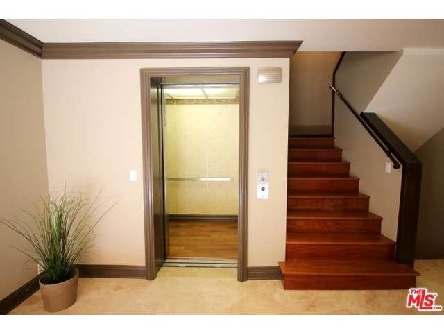 1754 FRANKLIN CANYON Drive, Beverly Hills, CA 90210 - Photo 21