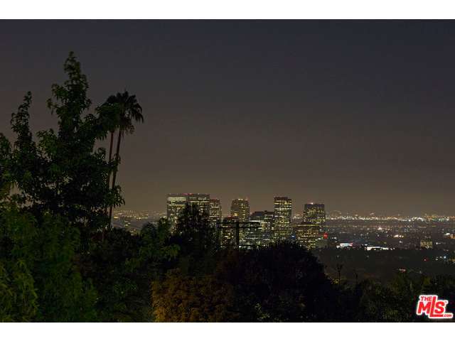 9909 BEVERLY GROVE, Beverly Hills, CA 90210 - Photo 10
