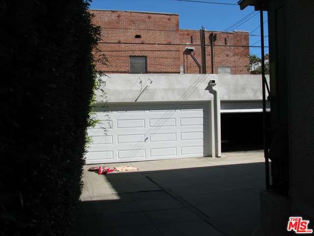 818 South DETROIT Street, Los Angeles (City), CA 90036 - Photo 8