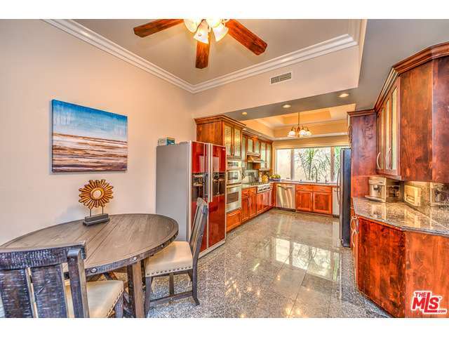 2328 BENEDICT CANYON Drive, Beverly Hills, CA 90210 - Photo 22