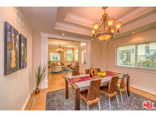 2328 BENEDICT CANYON Drive, Beverly Hills, CA 90210 - Photo 9