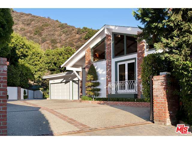 9903 KIP Drive, Beverly Hills, CA 90210 - Photo 1