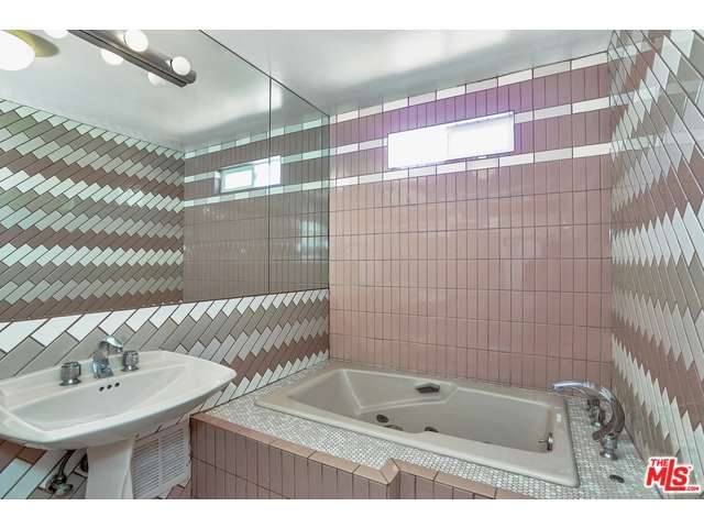 240 South CLARK Drive, Beverly Hills, CA 90211 - Photo 28