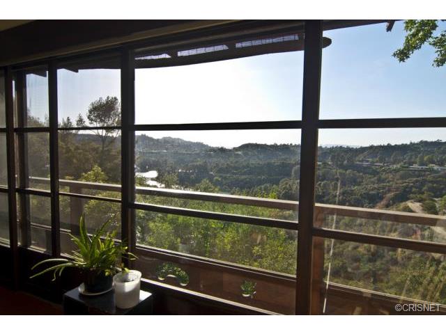 2831 Durand Drive, Hollywood Hills East, CA 90068 - Photo 17
