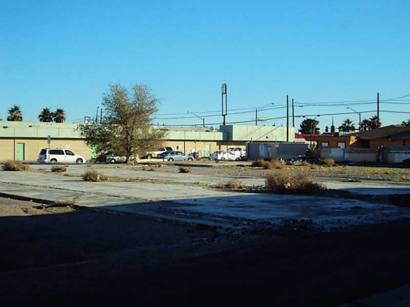 1600 S CASINO CENTER BL, Las Vegas, NV 89104 - Photo 3