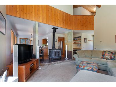 1547 Forest Trail, Mammoth Lakes, CA 93546 - Photo 2