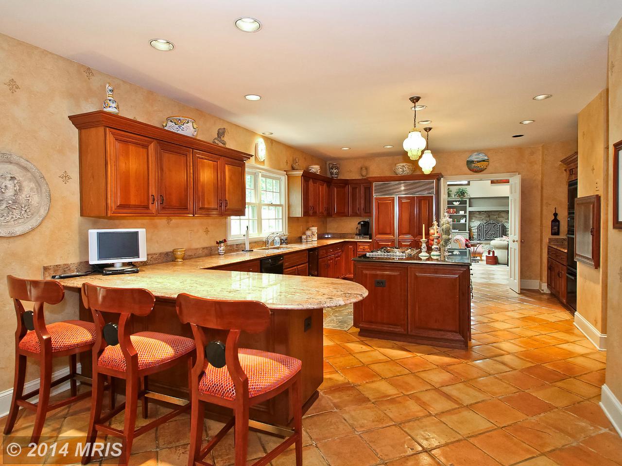 6504 RIVER RD, BETHESDA, MD 20817 - Photo 6