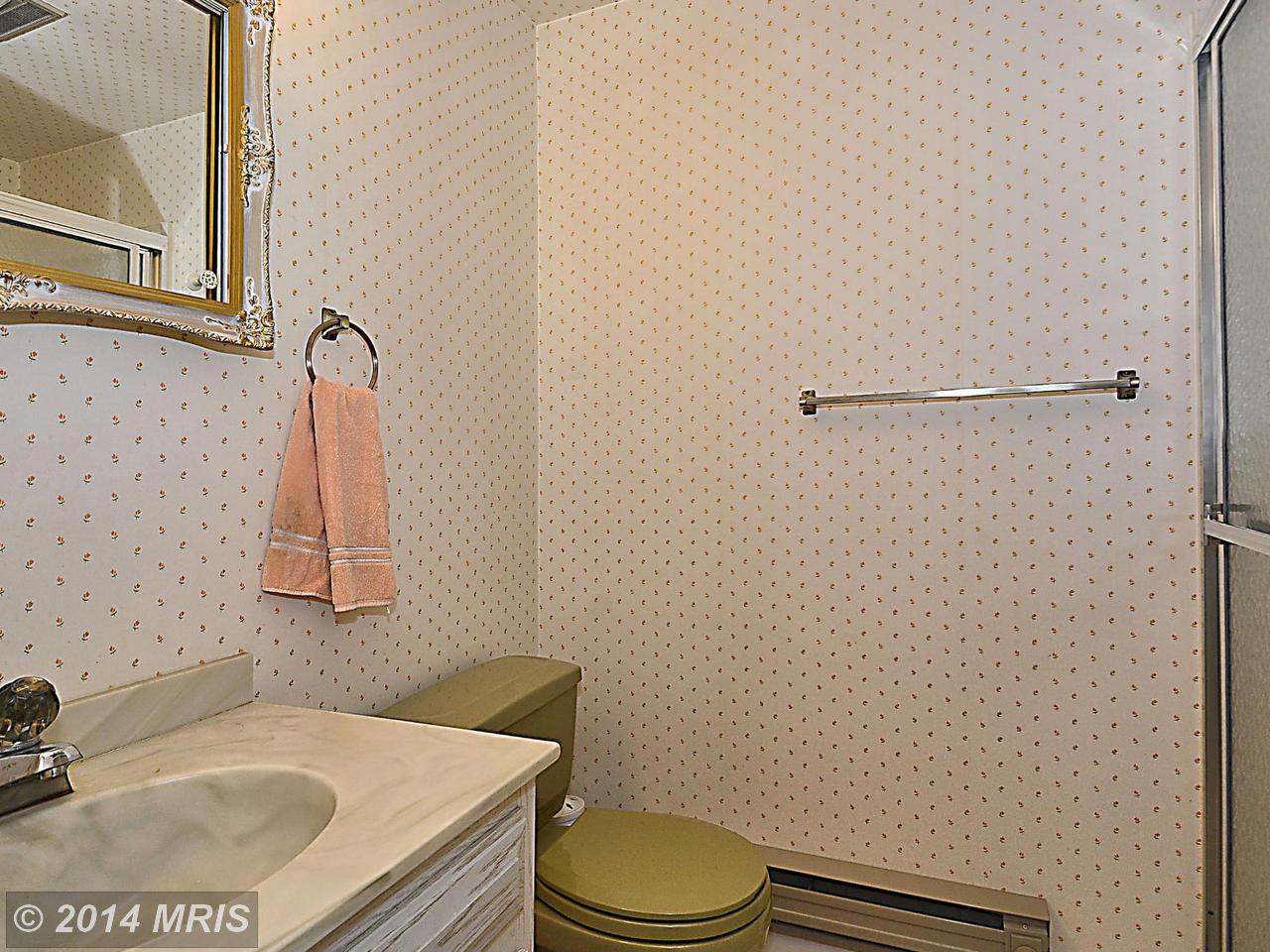 11909 VIEWCREST TER, SILVER SPRING, MD 20902 - Photo 24