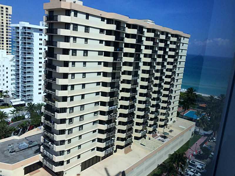 2401 COLLINS AV, Miami Beach, FL 33140 - Photo 11