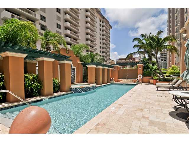 600 CORAL WY, Coral Gables, FL 33134 - Photo 10