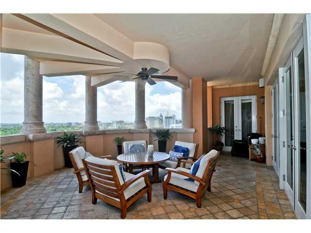 600 CORAL WY, Coral Gables, FL 33134 - Photo 8