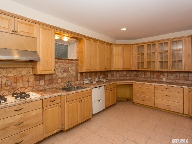 226 Brookville Rd, Muttontown, NY 11545 - Photo 16