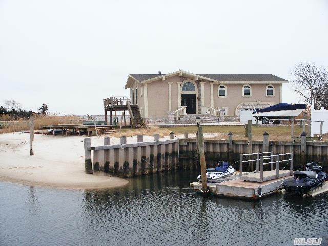 7 Nautilus Ct, Hampton Bays, NY 11946 - Photo 5