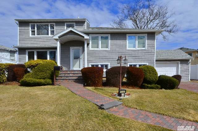 2063 Guildford Park Dr, Seaford, NY 11783 - Photo 0