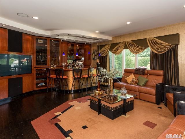16 Alley Pond Ct, Dix Hills, NY 11746 - Photo 7