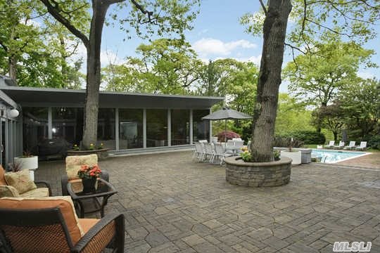 1196 Cove Edge Rd, Oyster Bay Cove, NY 11771 - Photo 1
