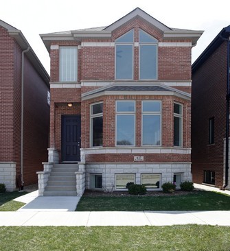 437 West 38th Place, CHICAGO, IL 60609 - Photo 0