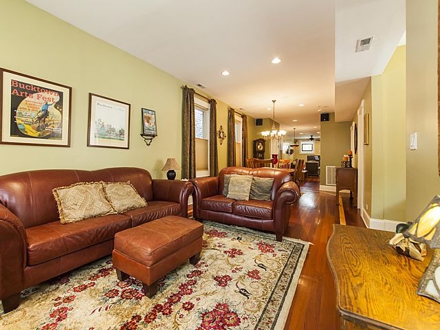 2049 West Webster Avenue, CHICAGO, IL 60647 - Photo 2