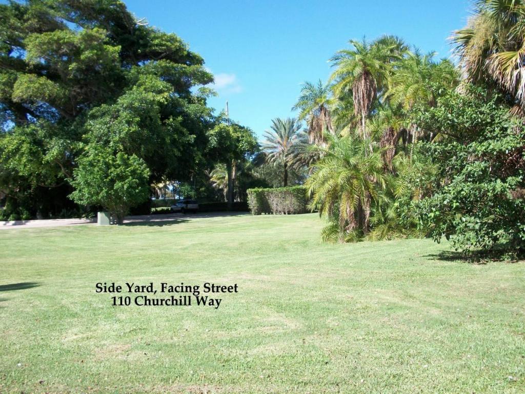 110 Churchill Way, Manalapan, FL 33462 - Photo 13