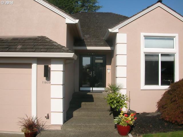 11809 SW 17TH AVE, Portland, OR 97219 - Photo 1