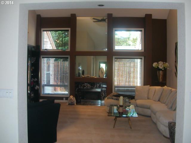 11809 SW 17TH AVE, Portland, OR 97219 - Photo 2