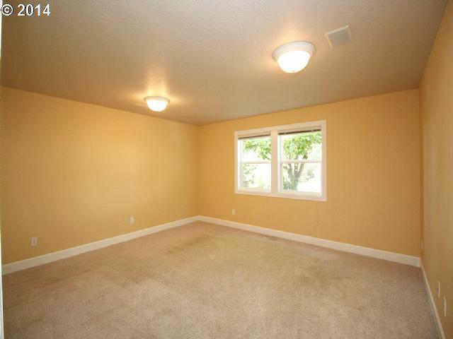 8611 SW 59TH AVE, Portland, OR 97219 - Photo 14
