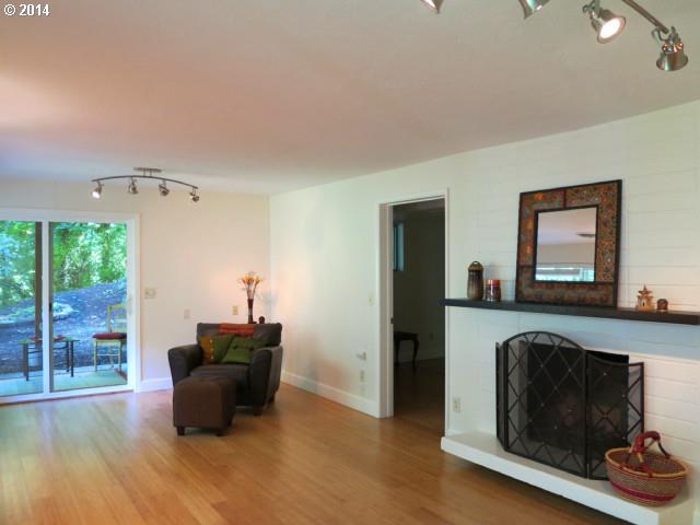6825 SW 5TH AVE, Portland, OR 97219 - Photo 12