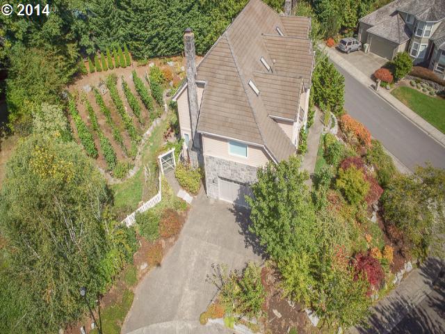10573 NW LE MANS CT, Portland, OR 97229 - Photo 14