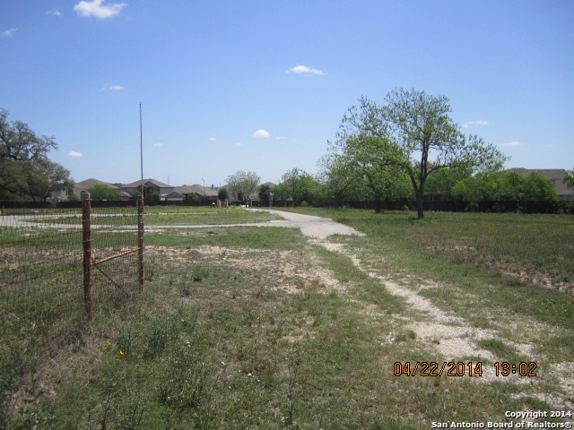10225 SHETLAND GATE, San Antonio, TX 78254-6057 - Photo 6