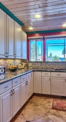 2211 Inverness Dr, South Lake Tahoe, CA 96150